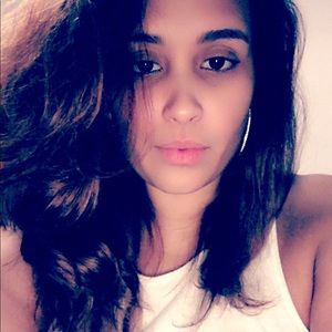 Meet your Posher, Leslye